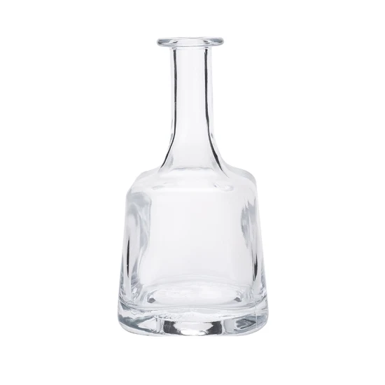 50 ml 100 ml 200 ml 250 ml 500 ml 700 ml 750 ml 1 litre de liqueur givrée sur mesure Fabricant de bouteilles en verre de vodka Gin Whisky Tequila Rum Parfum Spirit Beer Bottle