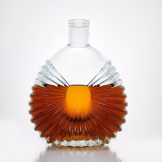 Rsg 700 ml plat rond en forme d'éventail Xo Brandy bouteille en verre clair blanc vague Surface spiritueux bouteille d'alcool pour le vin de whisky